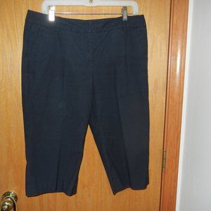 New York and Company Sz 10 Capri Crop Pants Black